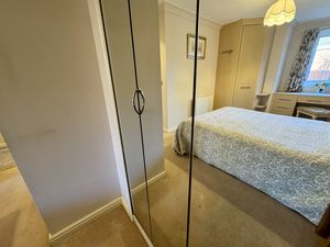 Bedroom- click for photo gallery